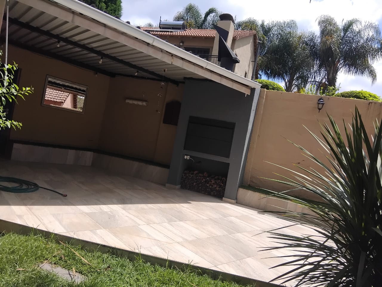 Neat Garage